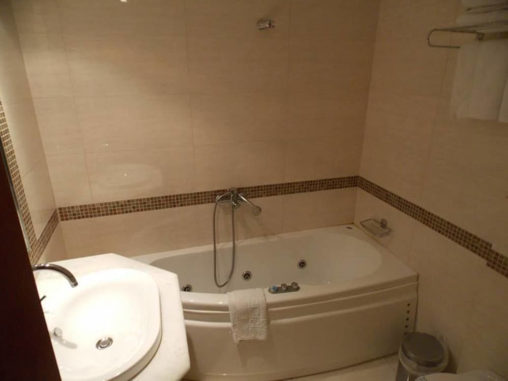 Filippos Hotel Chalkidona Dış mekan fotoğraf